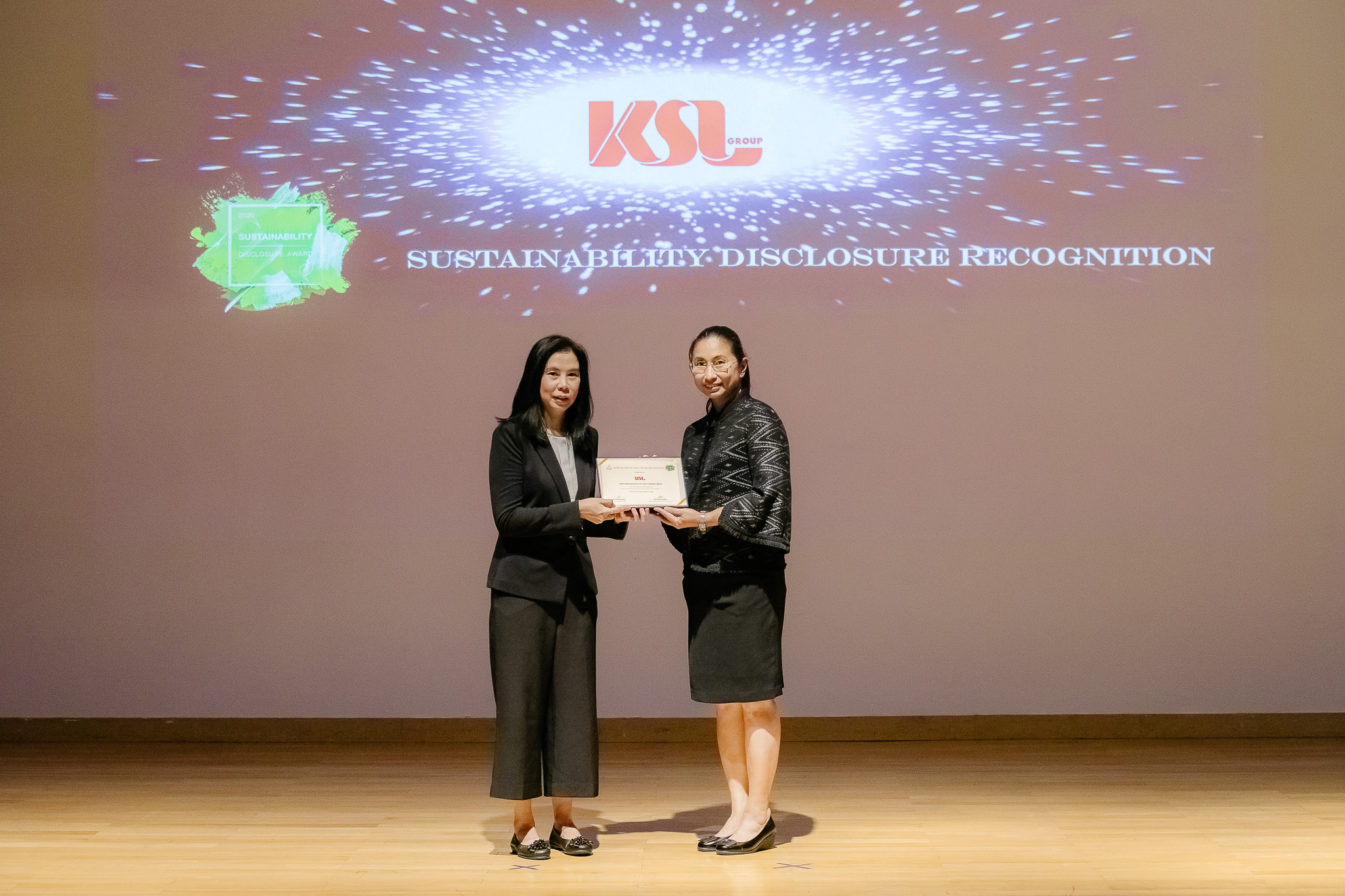 Khon Kaen Sugar Industry PLC received Sustainability Disclosure Recognition Certificate 2020 from Thaipat Institute